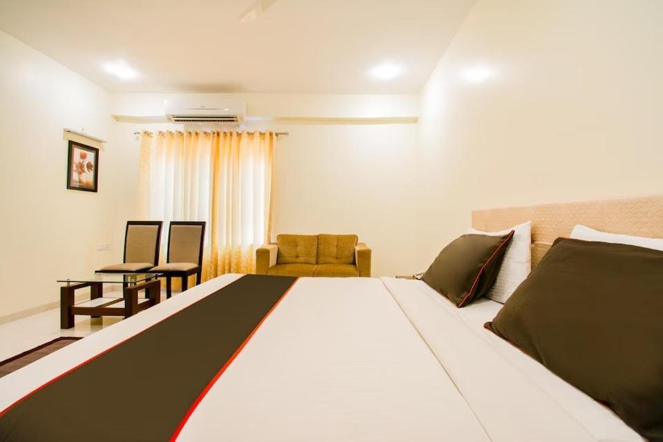 Hotel Lorven Visakhapatnam Exterior photo