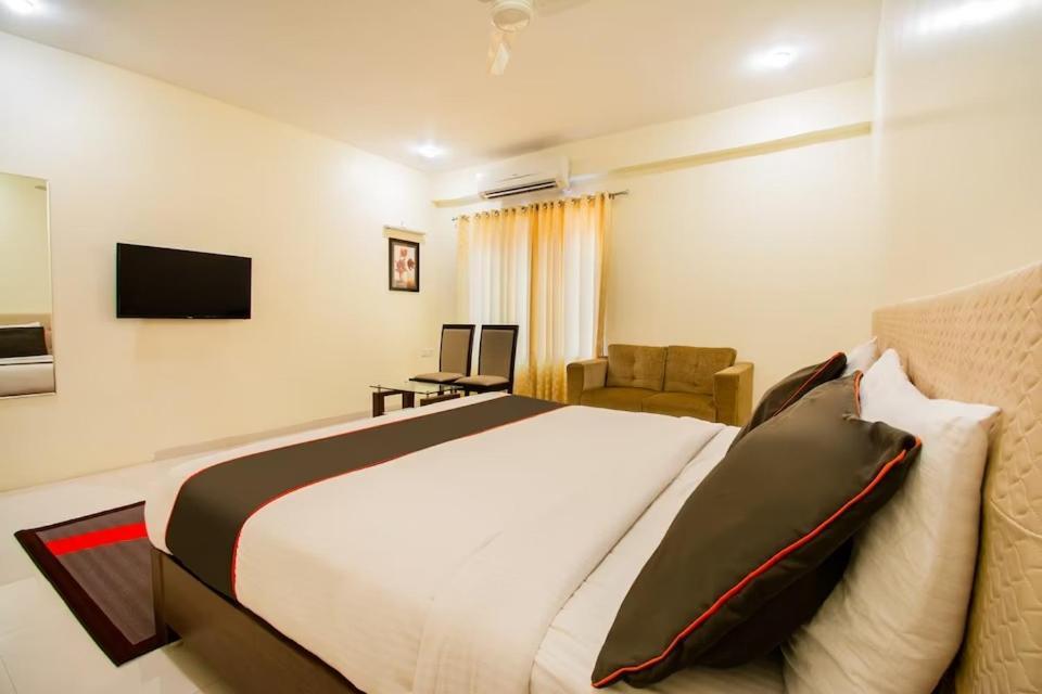 Hotel Lorven Visakhapatnam Exterior photo